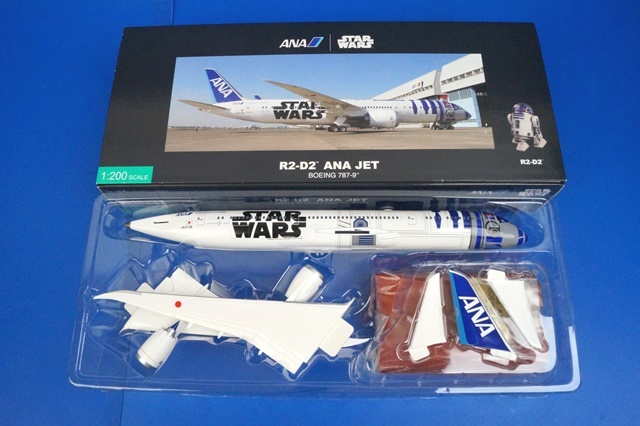 スターウォーズジェット 1/200 R2D2 ANA B787-9 JA873A-