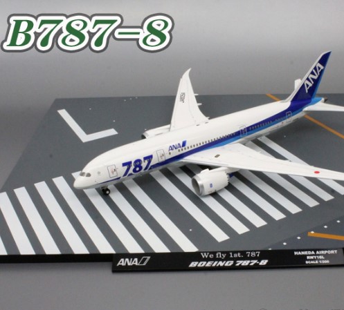 ANA B787-8 JA805A 787塗装+zimexdubai.com