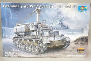 TRUMPETER トランペッター 1/35 ドイツ軍 IV号 D/E型 砲弾運搬車