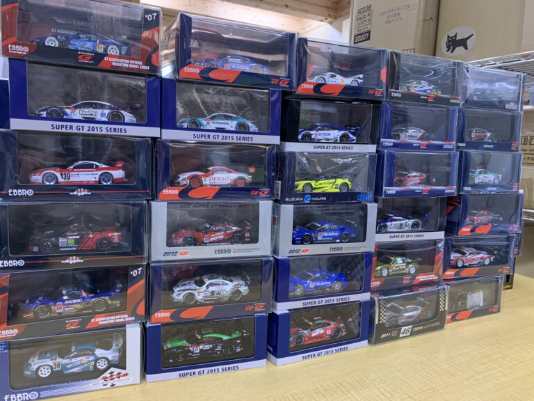 合計200点以上！エブロを中心に大量にミニカーをお売りいただきました！