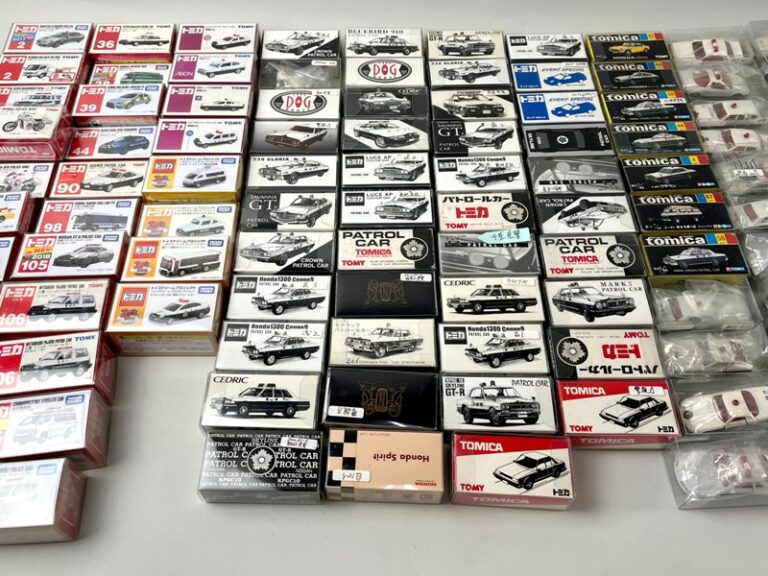 パトカーミニカー等たくさん 買い取りさせていただきました！