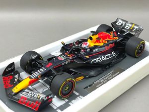 PMA ミニチャンプス 1/18 オラクル レッドブル レーシング RB19